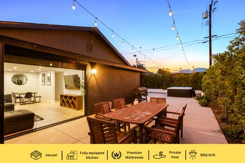 Modern 4BR w/ Jacuzzi & Yard