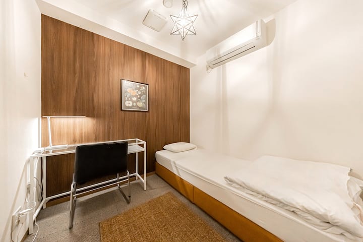 Ako zatvorite vrata, to je privatni prostor.