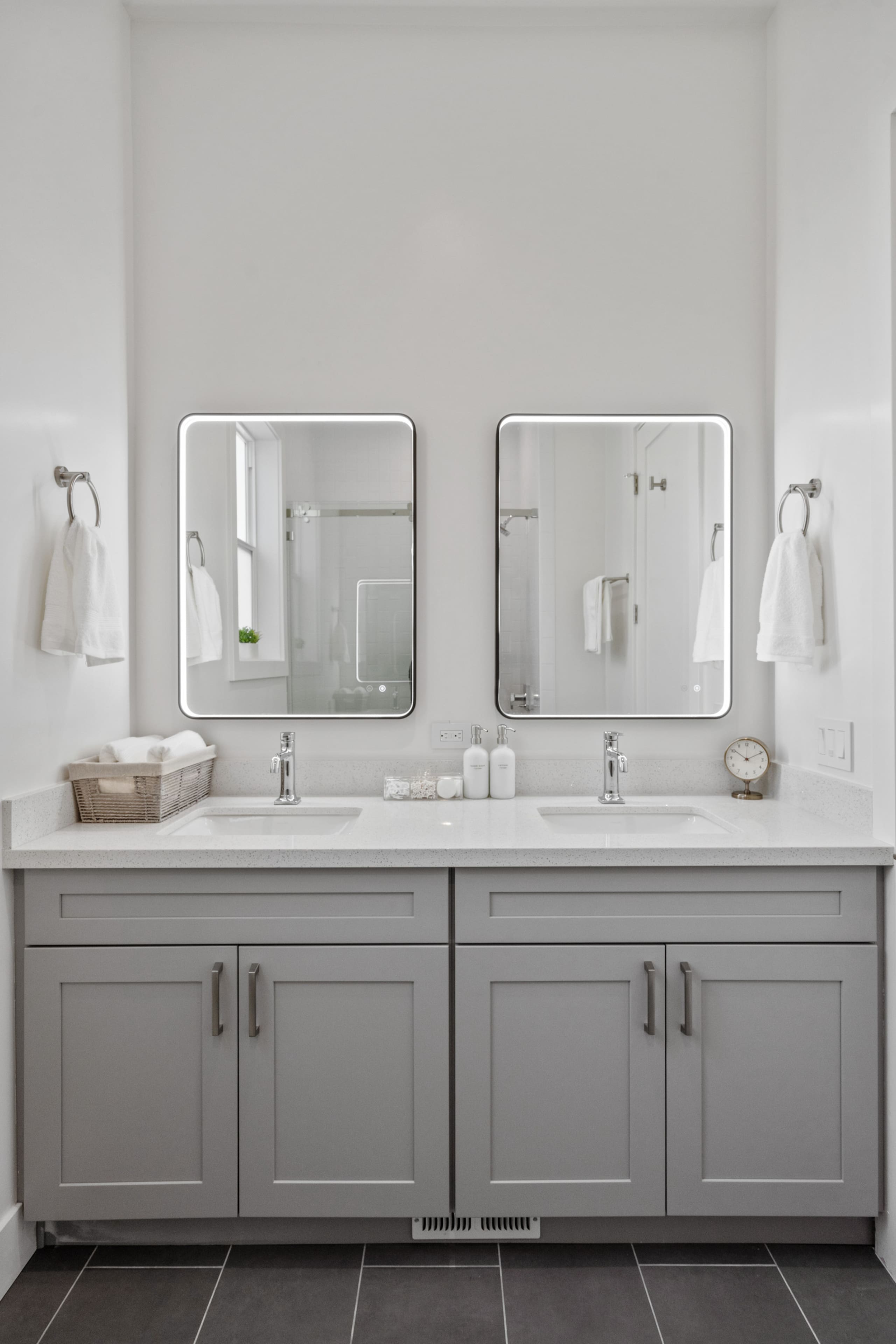 Townhouse in San Francisco · ★5.0 · 3 bedrooms · 3 beds · 2 baths - Image 21
