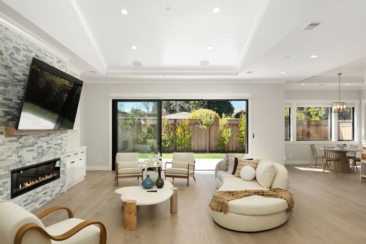 @Marbella Lane – Sophisticated 4BR in Los Altos gallery image 3