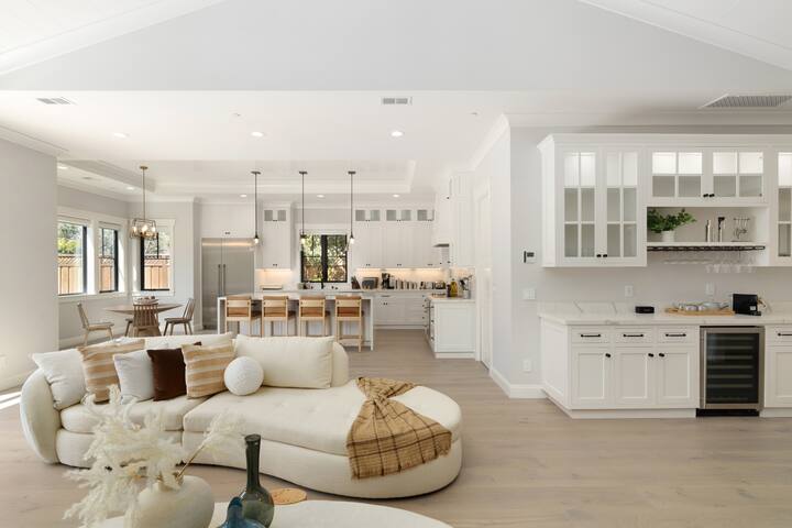 @Marbella Lane – Sophisticated 4BR in Los Altos gallery image 5