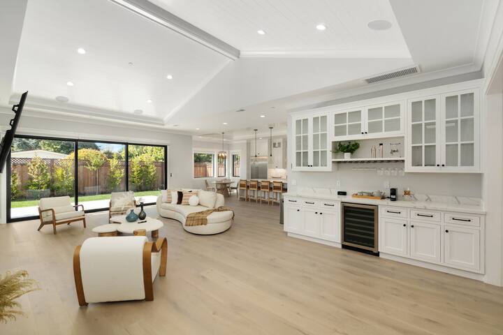 @Marbella Lane – Sophisticated 4BR in Los Altos gallery image 4