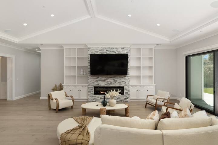 @Marbella Lane – Sophisticated 4BR in Los Altos gallery image 2