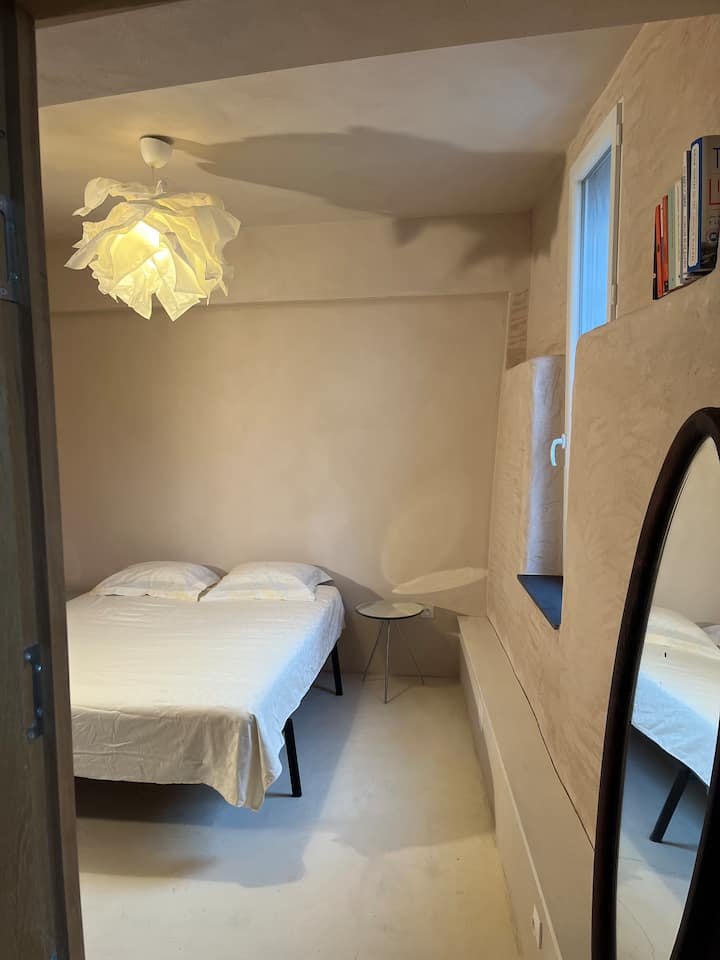 נוף מהסוויטה לחדר השינה הראשי 