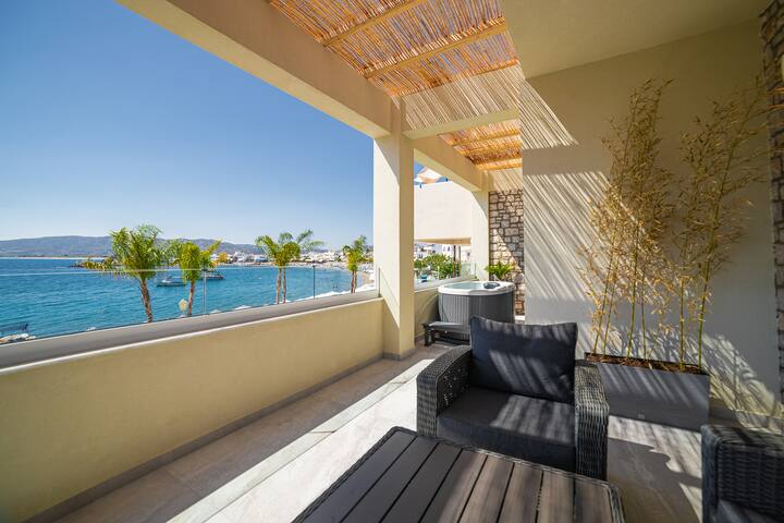 Sirin Luxury Suites 1st floor Sea Front gallery image 5