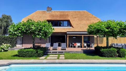 Cozy country house