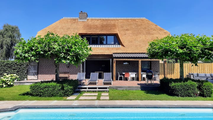 Cozy country house