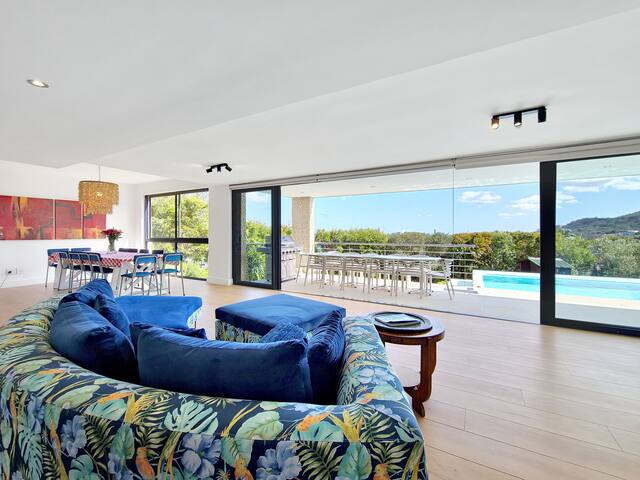 Ocean View Villa-Infinity Pool, Close to the Beach gallery image 3