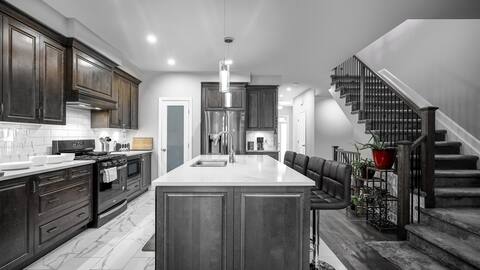 New Gorgeous Home In Carleton Place Close to Beach