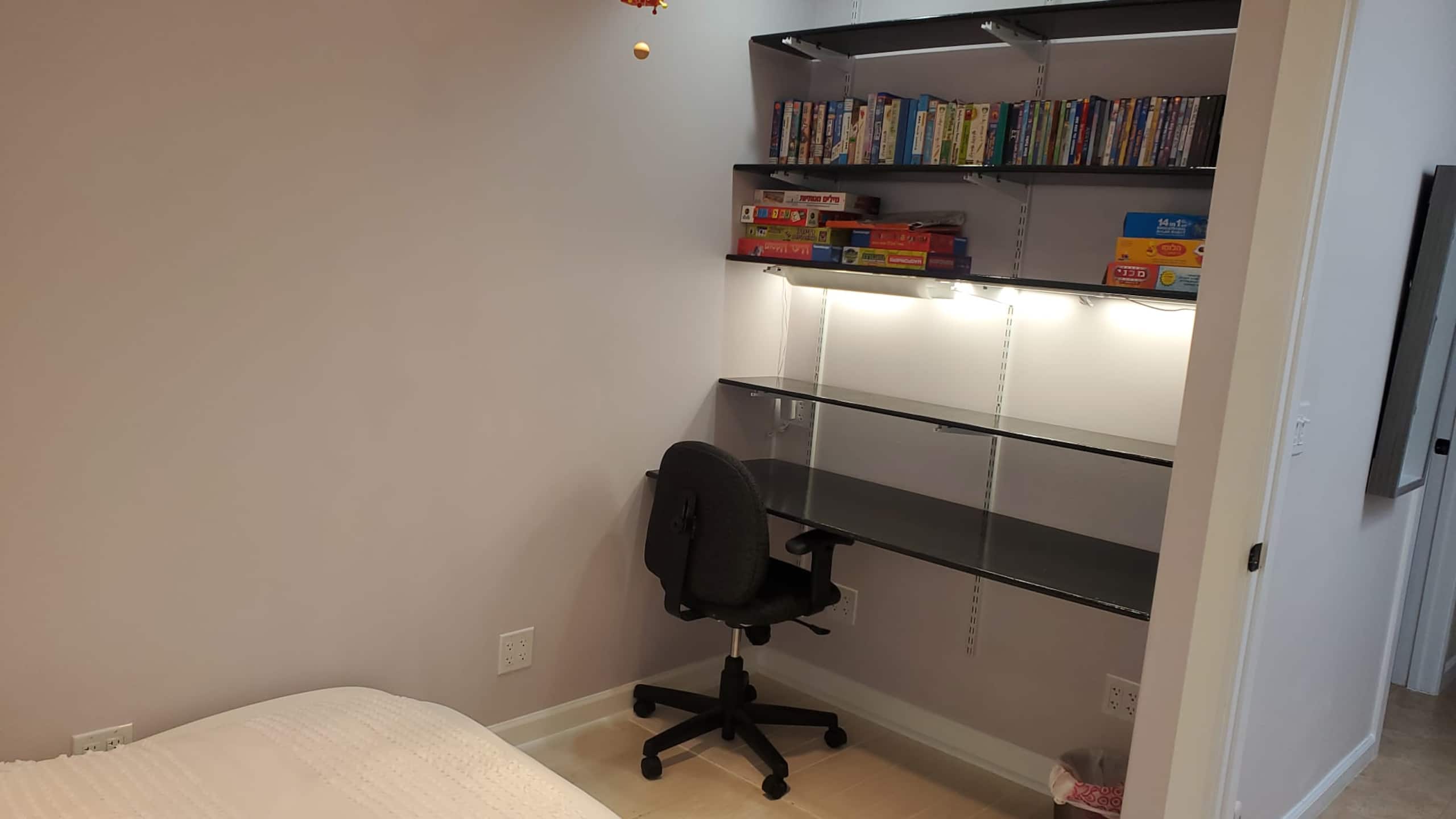 Home in San Francisco · ★5.0 · 4 bedrooms · 4 beds · 2 baths - Image 41