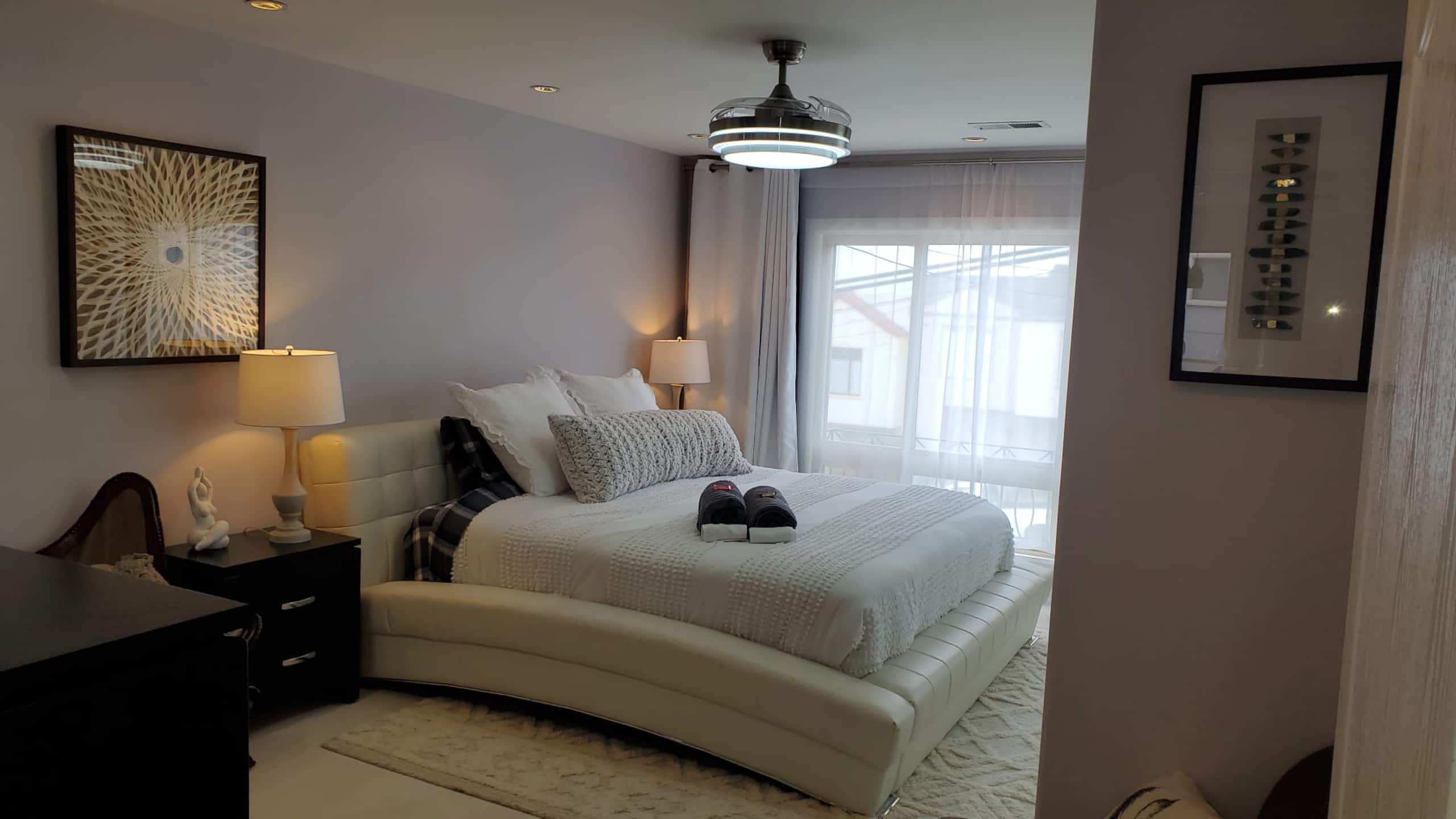 Home in San Francisco · ★5.0 · 4 bedrooms · 4 beds · 2 baths - Image 17