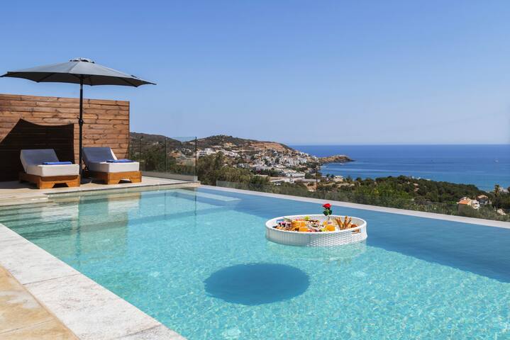 Sunny Drops White Villa by Estia gallery image 4