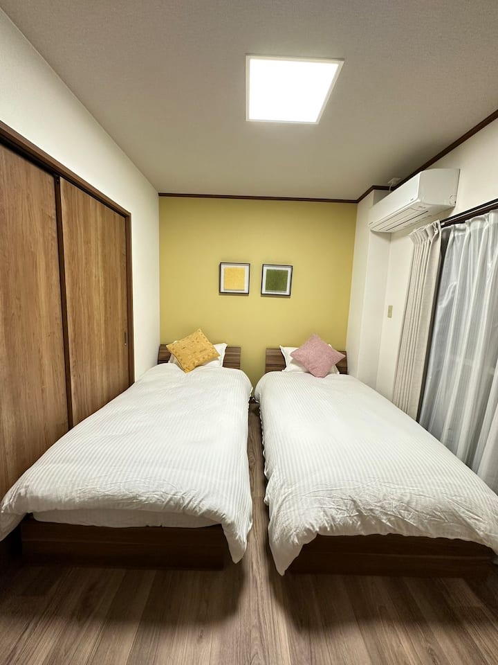 غرفة النوم 2