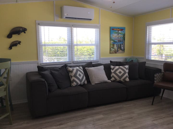 2 Bedroom Island Oasis Getaway - Pine Island, FL