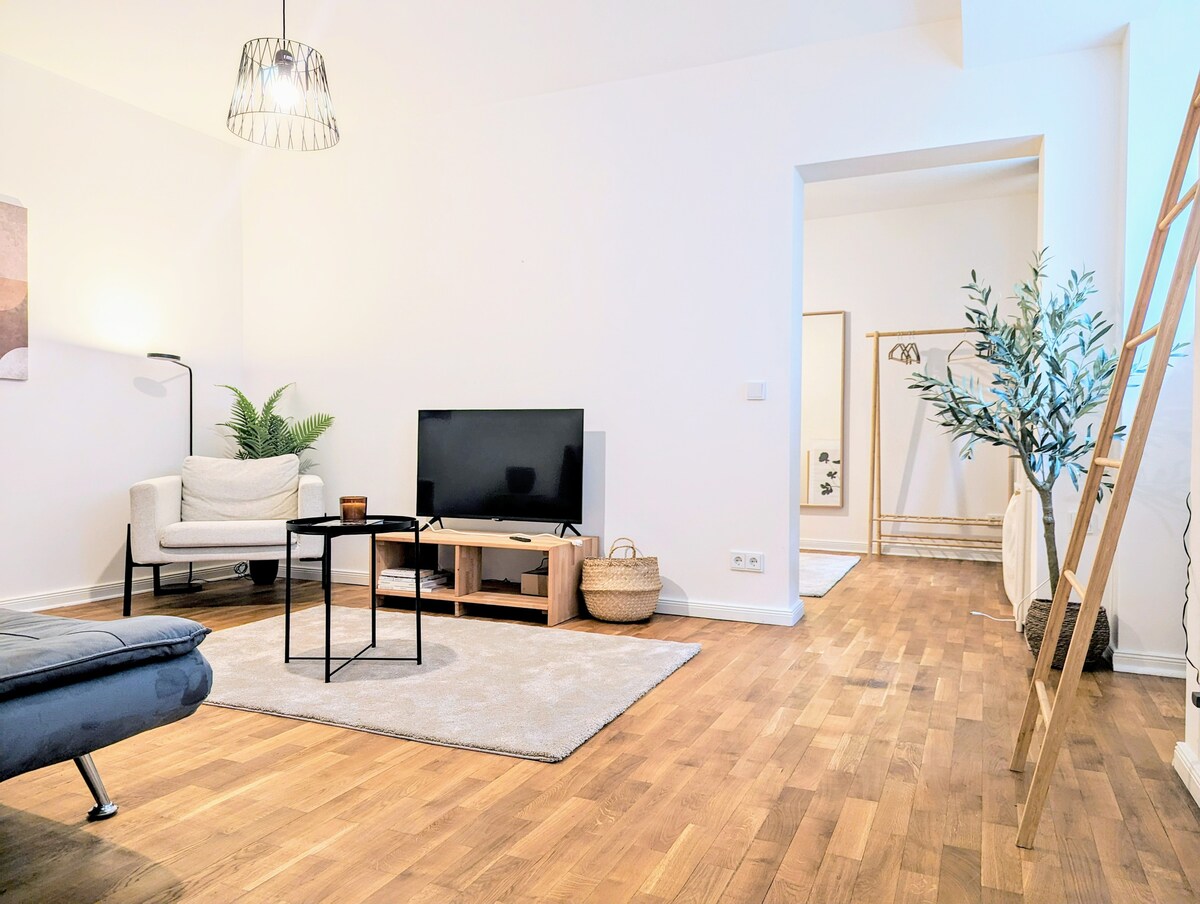 Top Airbnb: Cozy Loft-Apartment near main Station & Bundestag in Moabit