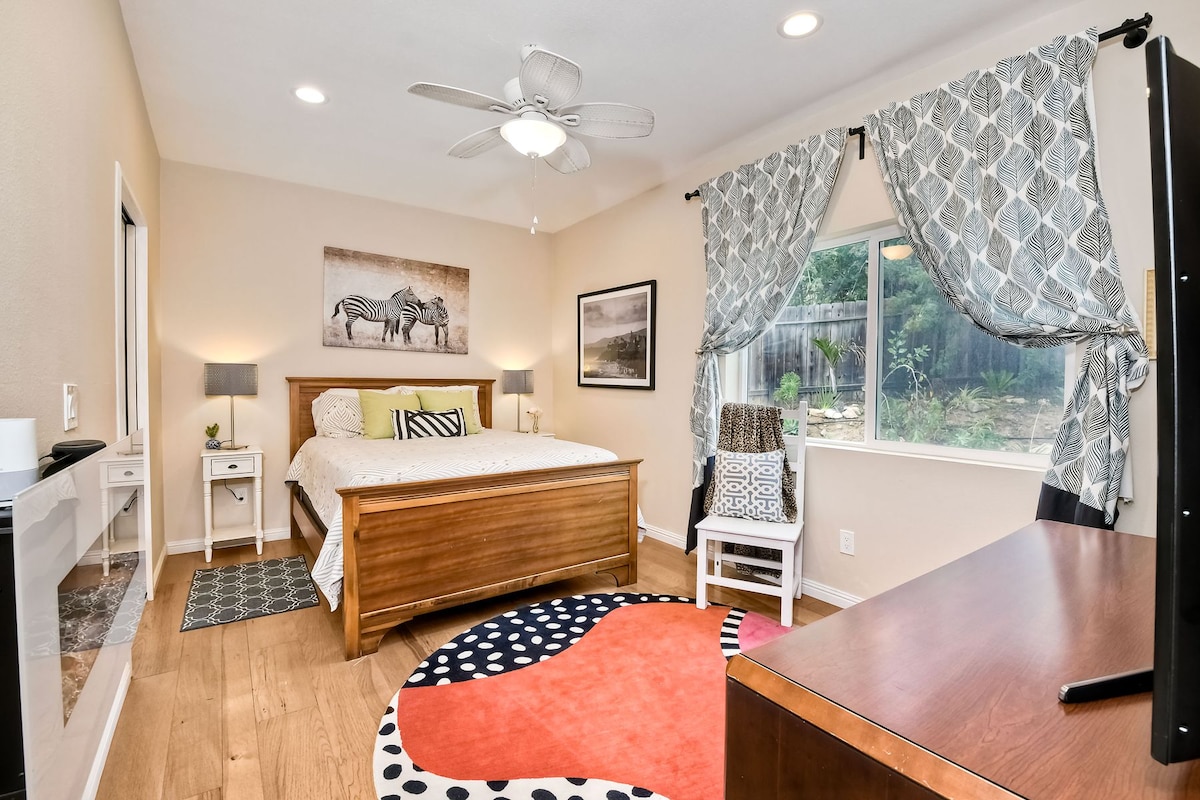 Основна спалня за втори дом с прилежаща баня 