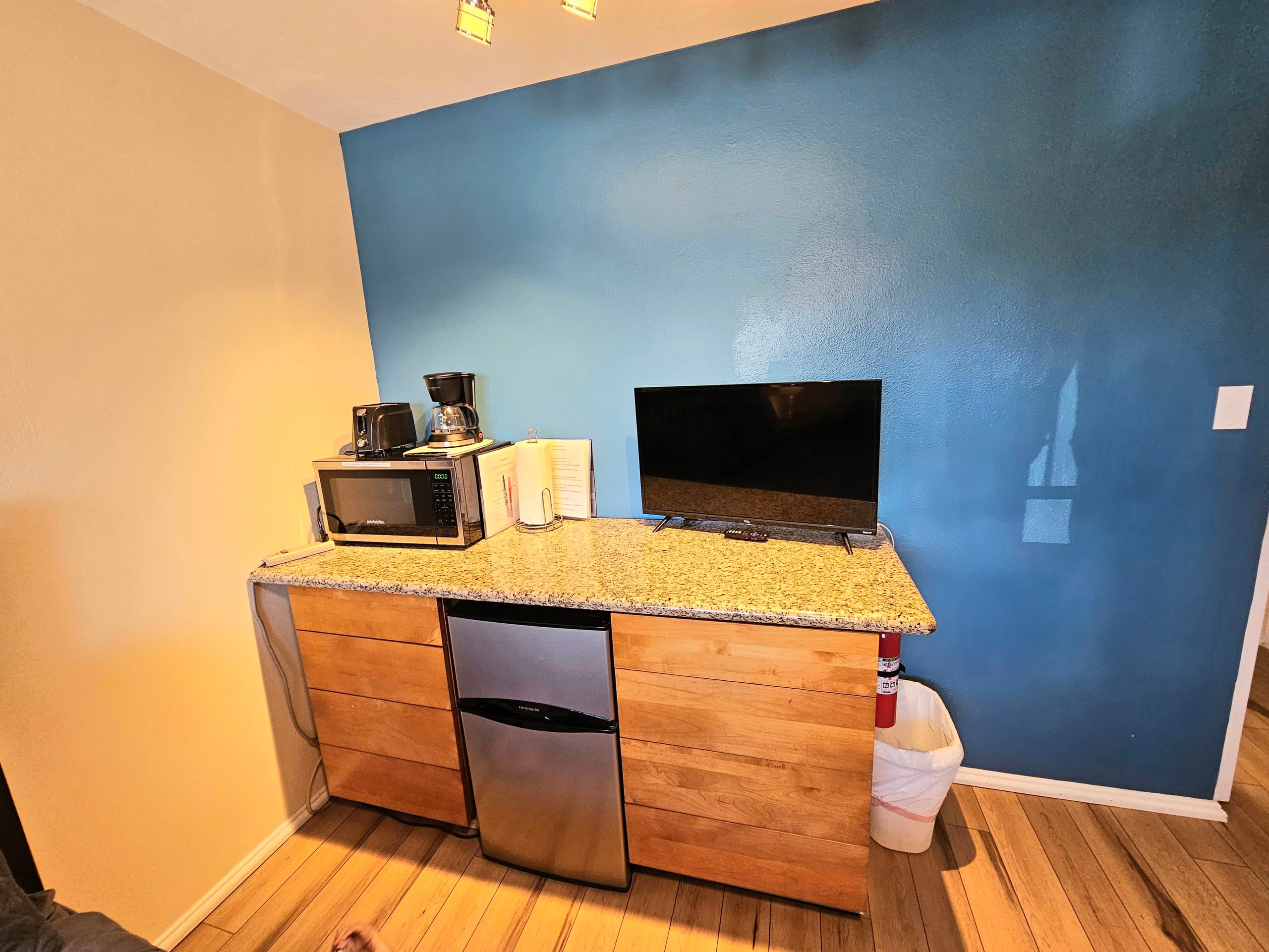 Condo in Kihei · ★4.77 · Studio · 1 bed · 1 bath - Image 7