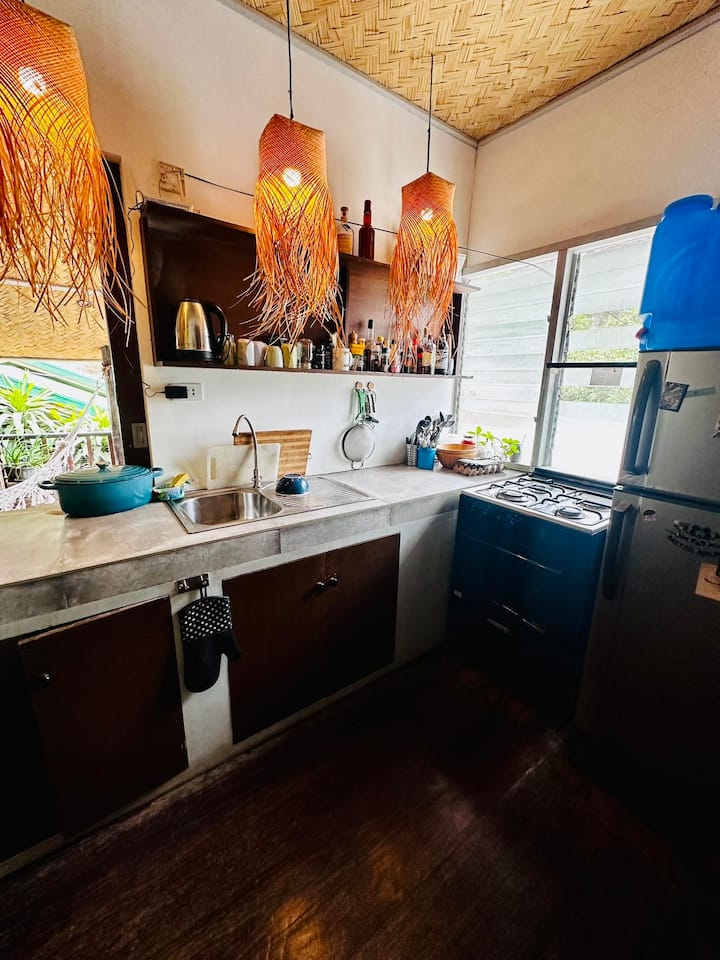 Spacious Apartment El Nido Town Center - El Nido