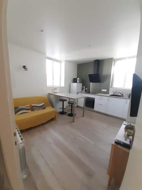 Top Airbnb: New apartment Port Joinville with air conditioner in L'île D'yeu