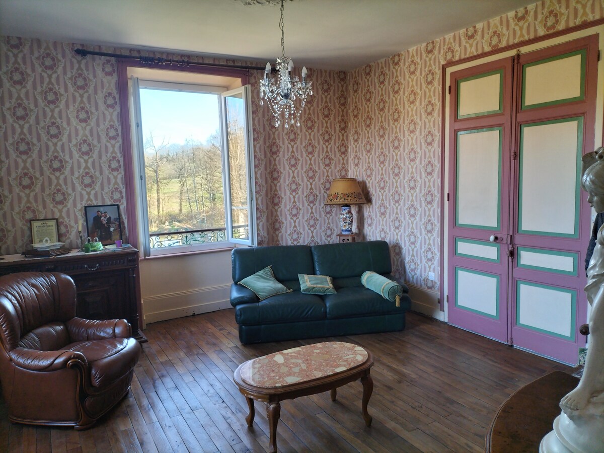 Top performing Airbnb: Holiday villa in Diocèse De Limoges