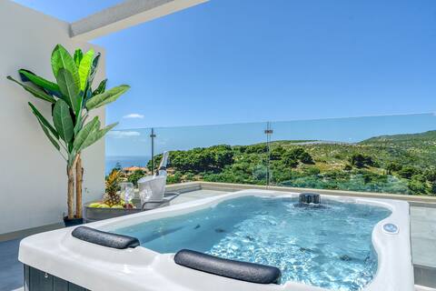 Deluxe Double with Spa Bath