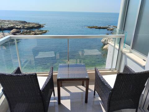 Meena Marina 3 - Owners' Beachfront & Sea View