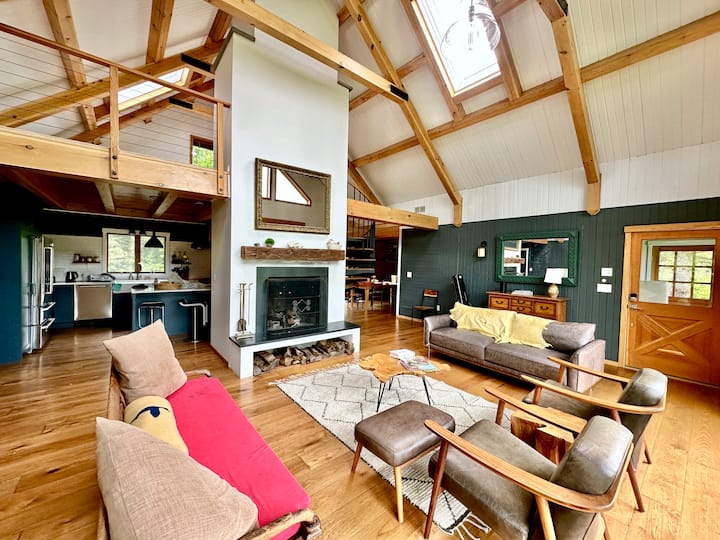 Idyllic Secluded Retreat: House, Barn, Pond - カーホンクソン, NY