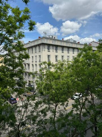 Solari Apartment – Design District-4 mega suite gallery image 5