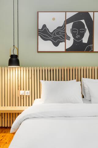 Infinity: Serene seafront apartment w/ sea view gallery image 3