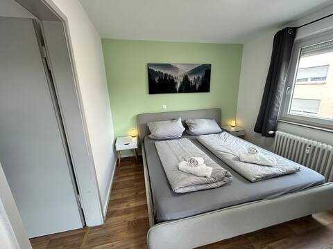 Under the roofs barbecue in a prime location/parking