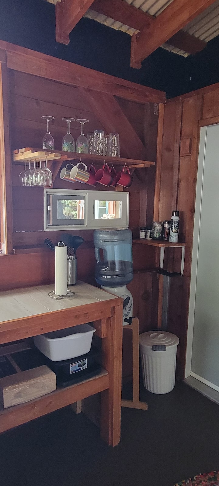 Otter Huts (Off Grid Glamping) - Ucluelet
