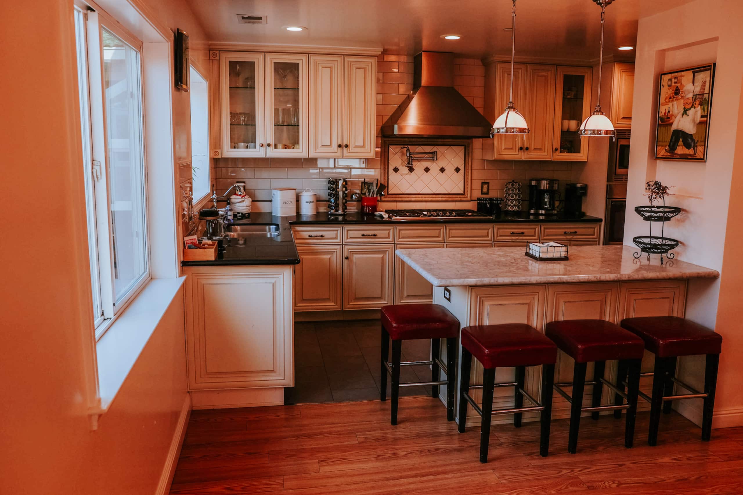 Spacious 5BR Near Downtown, Caltrain & SFO - Photo 13
