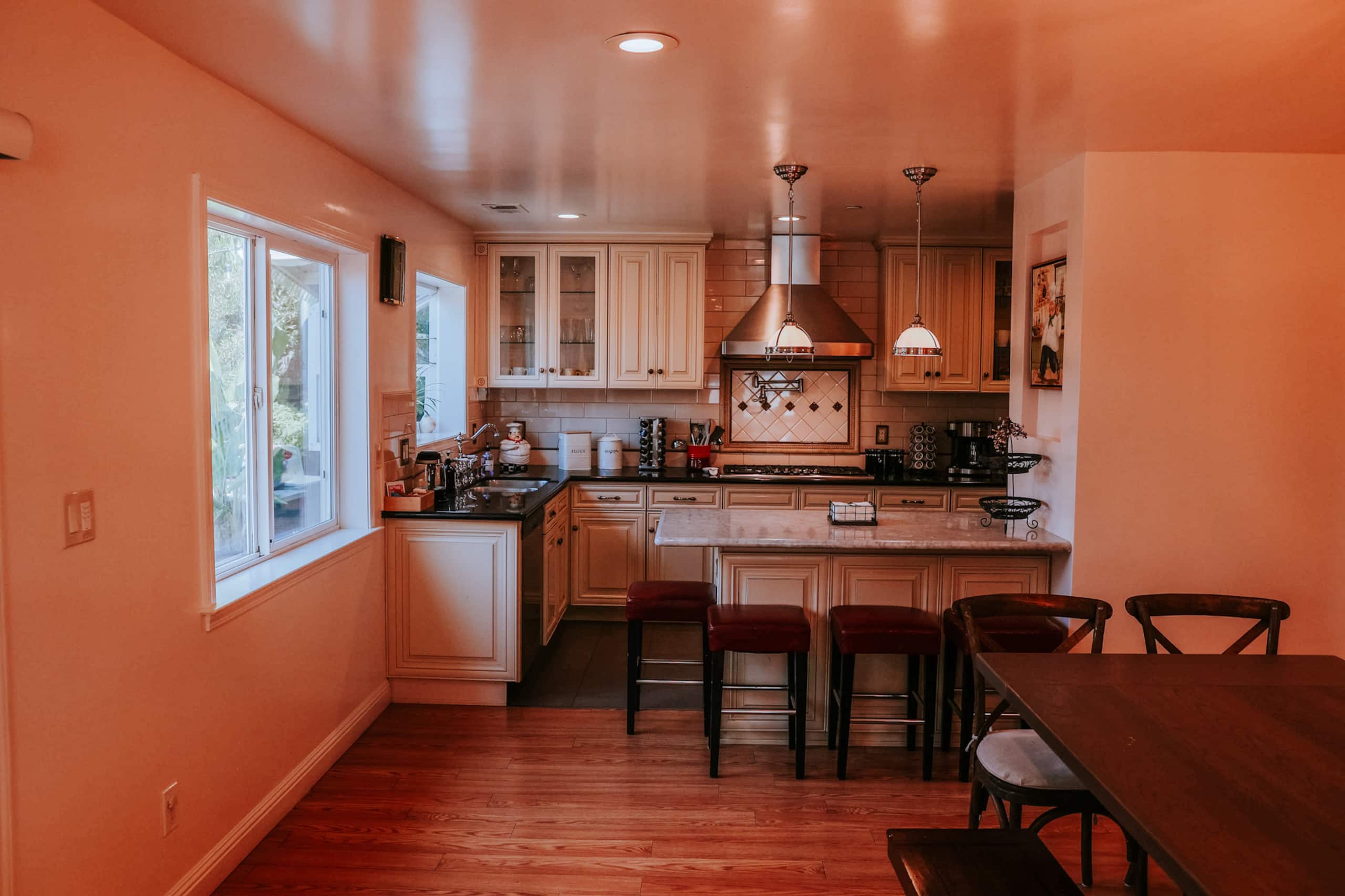 Spacious 5BR Near Downtown, Caltrain & SFO - Photo 12