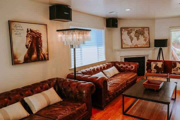 Spacious Modern House gallery image 4