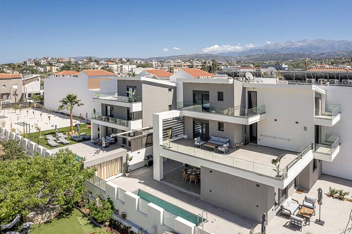 Mossa Villas, Villa Ekfrasis