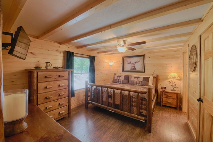 Beautiful Cabin On Hwy 129 - Lake Santeetlah