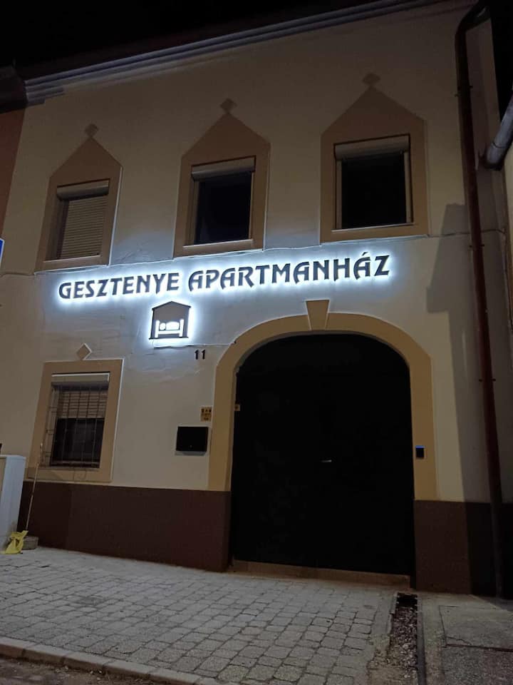Gesztenye Apartamnház - Pécs