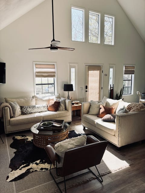 Top Airbnb: RRLakehouse1 *Relax -in the heart of Pickwick* in Counce