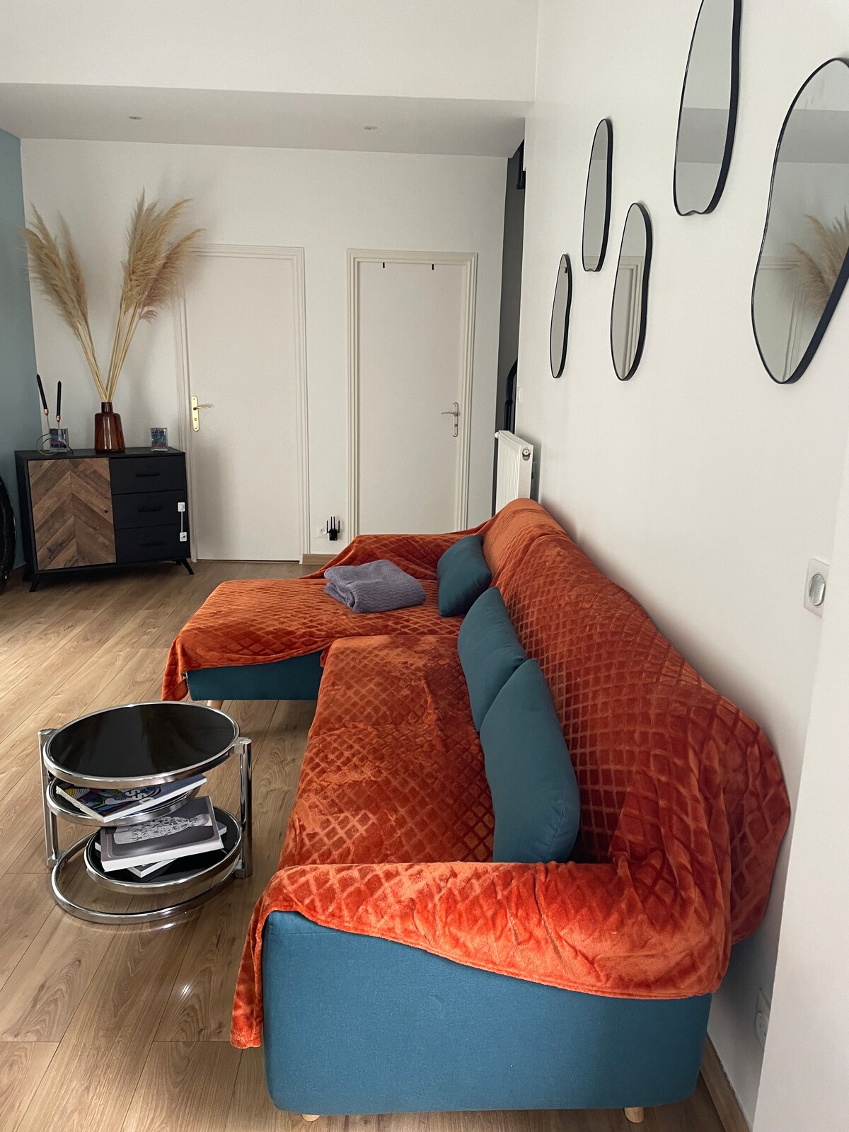 Top Airbnb: *Charming house with garden on the outskirts of Paris* à Vitry Sur Seine