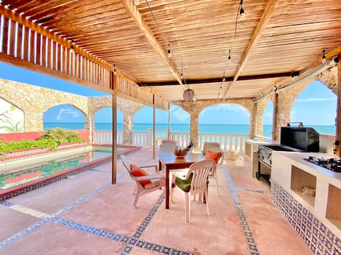 House of Arches -Stunning Views - 2B, 3Bath w/Pool