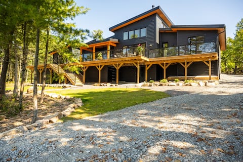 Driftaway Lakehouse