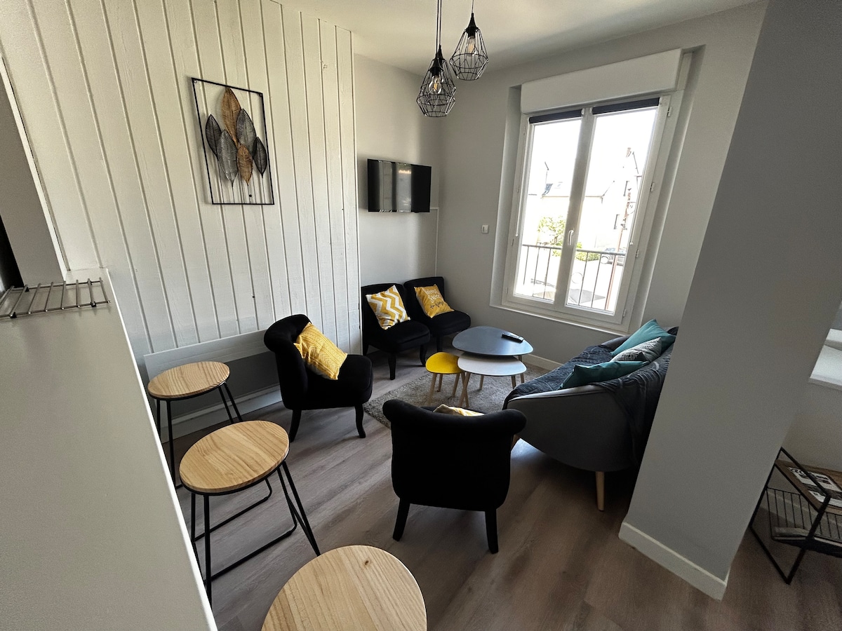 Top Airbnb: Charming small duplex in the center of Bléré à Indre Et Loire
