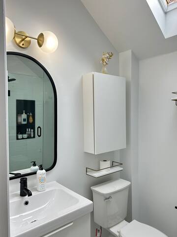 Best family home, spacious 3 bed+2 bath gallery image 5