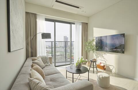 Metropole Opera | Luxurious 2BR | Amazing Views