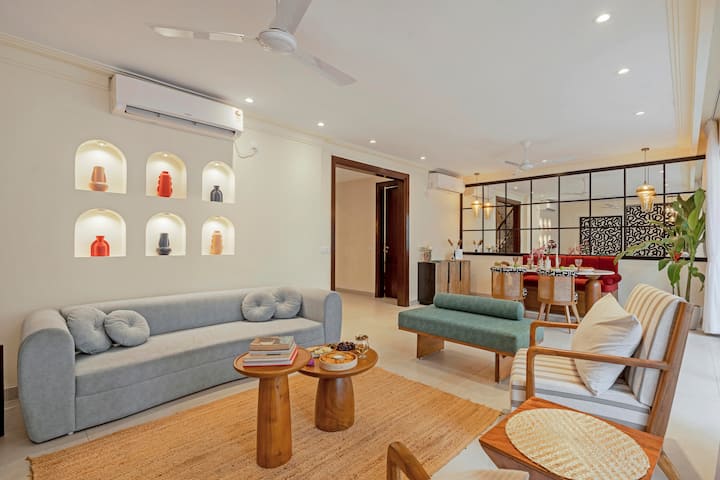 Living room image 4