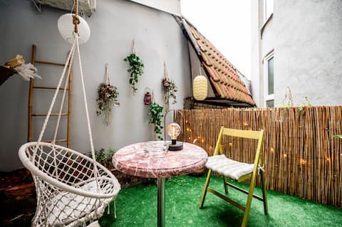 Book Journey w/Terrace & River View | Old Town