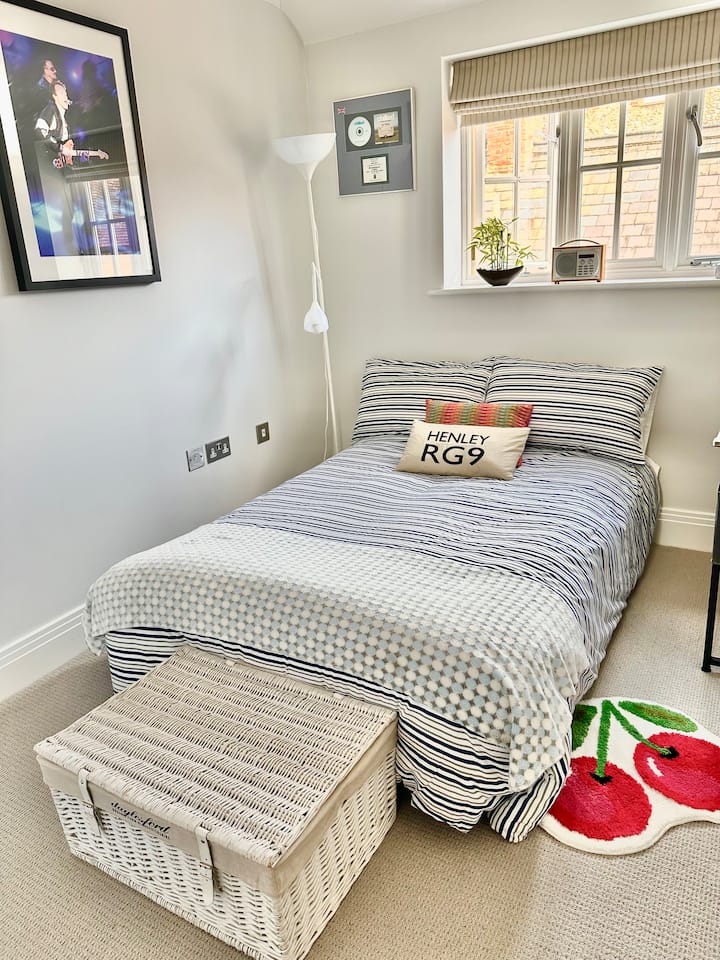 غرفة النوم 2