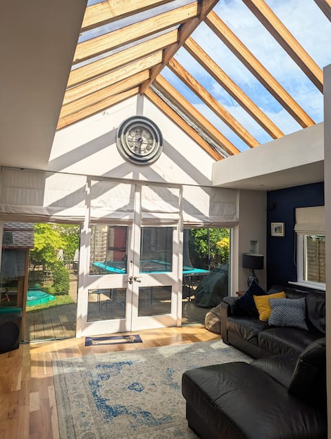 Top performing Airbnb: Spacious 4Bed 4Bath Home | Sleeps 6 | Phoenix Park in Cabra Glasnevin