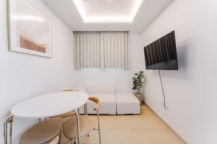 부산역 Ktx 3min, 짐보관, 고층, 하프오션뷰 Marant #03 - Busan