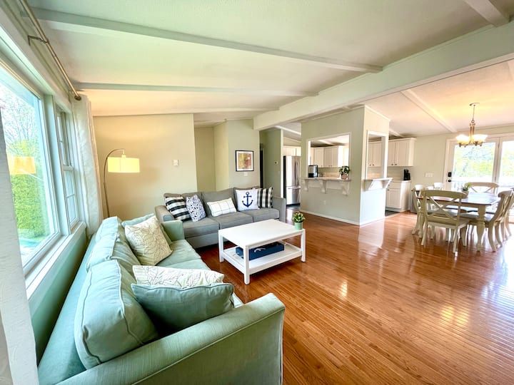 Family Friendly Mystic Retreat - Close To Town - Stonington